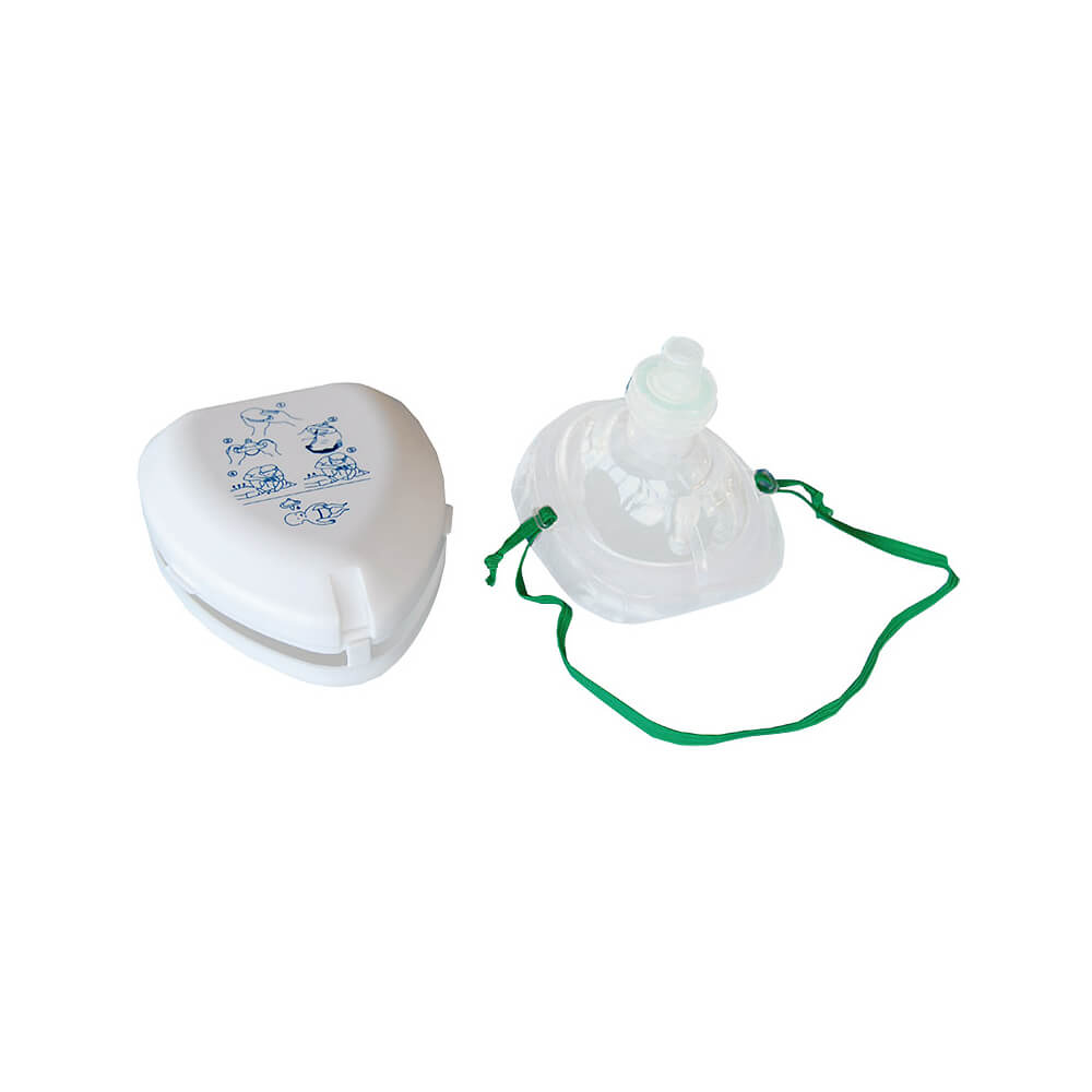 Weiße Mund-zu-Mund-Beatmungsmaske in Tasche mit grünem Gurt und Ventilmaske