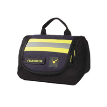 Aufhängbare Kulturtasche mit Frontklappe, gelb-schwarzen Streifen & Feuerwehr-Patch