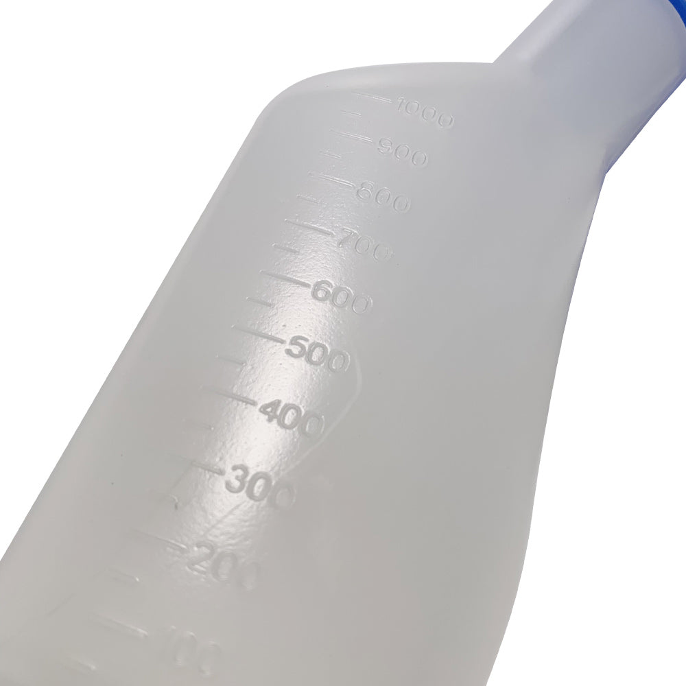 Transparente Flasche mit gut sichtbarer Messskala und Füllstandsmarkierungen