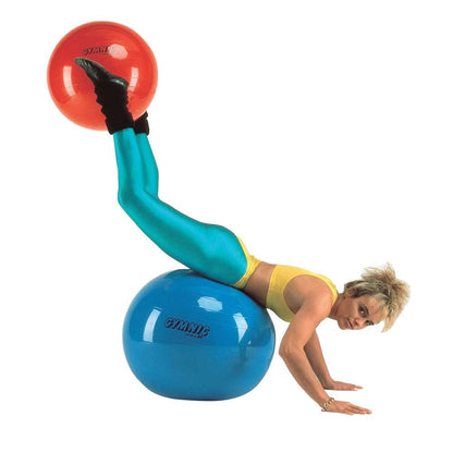 Gymnastikball-Set: blauer Ball mit „GYMNOS“-Logo, türkisfarbenes Rohr, orangefarbene Kappe